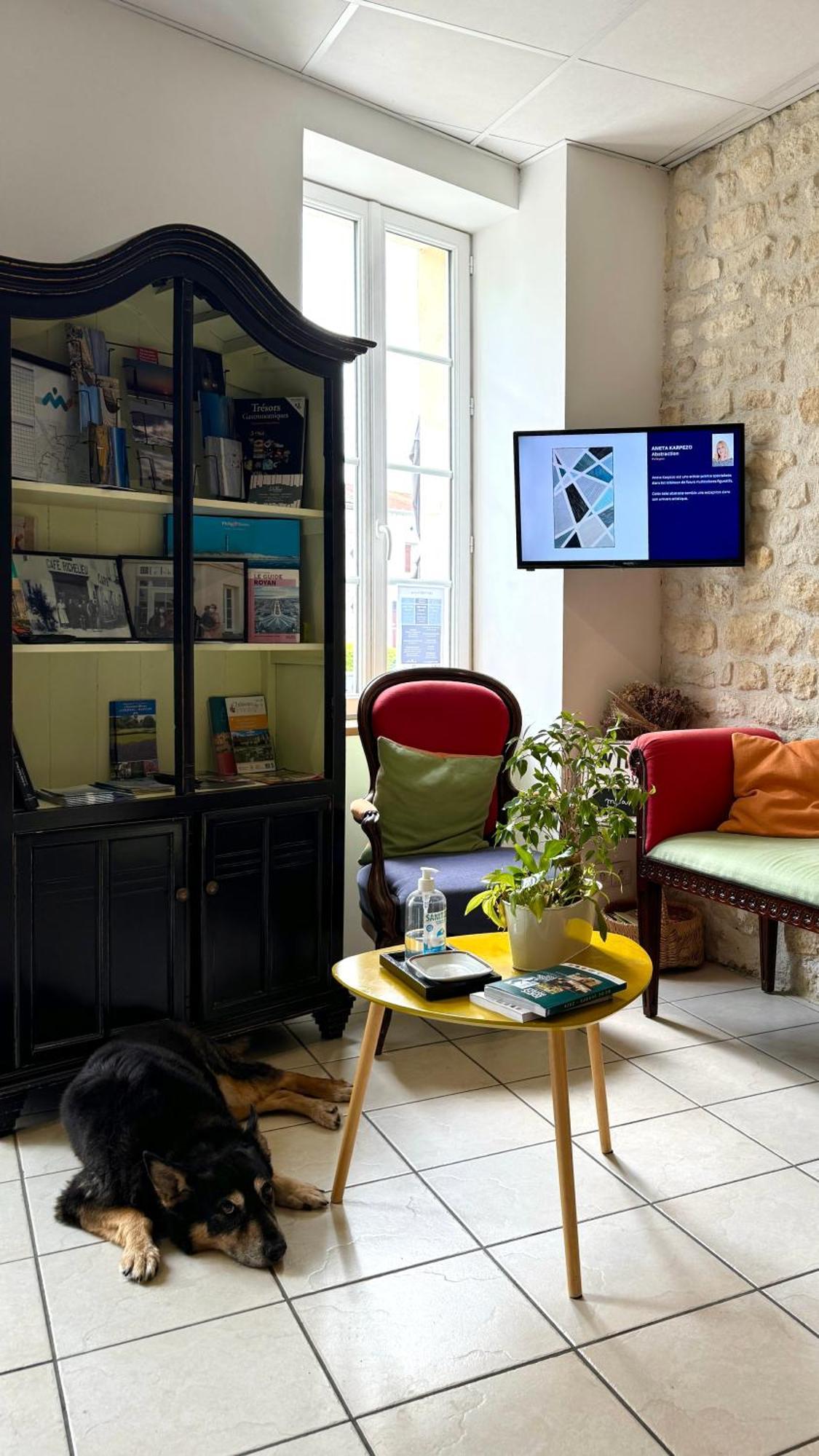 Logis Hotel Le Richelieu - Royan Atlantique Saujon Esterno foto
