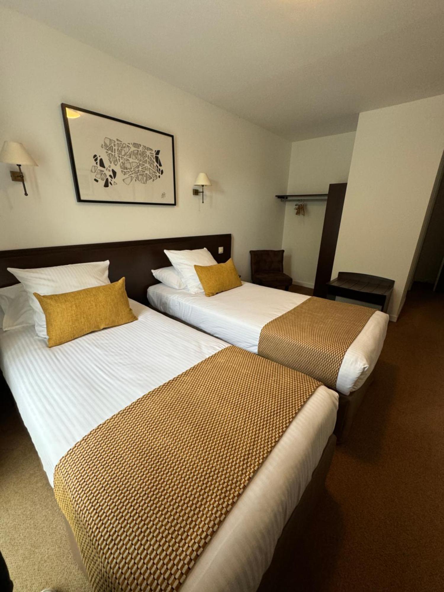 Logis Hotel Le Richelieu - Royan Atlantique Saujon Esterno foto