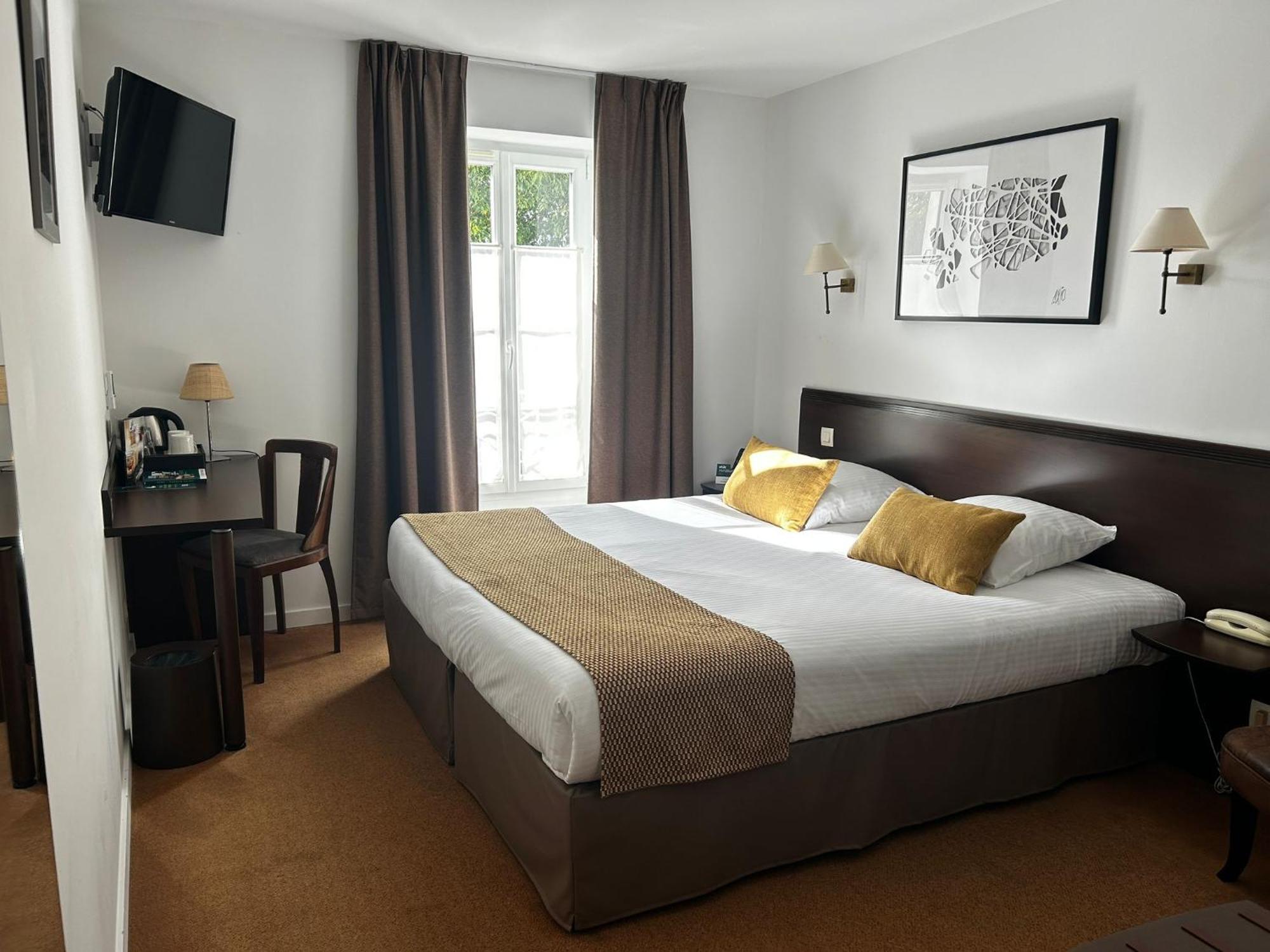 Logis Hotel Le Richelieu - Royan Atlantique Saujon Esterno foto