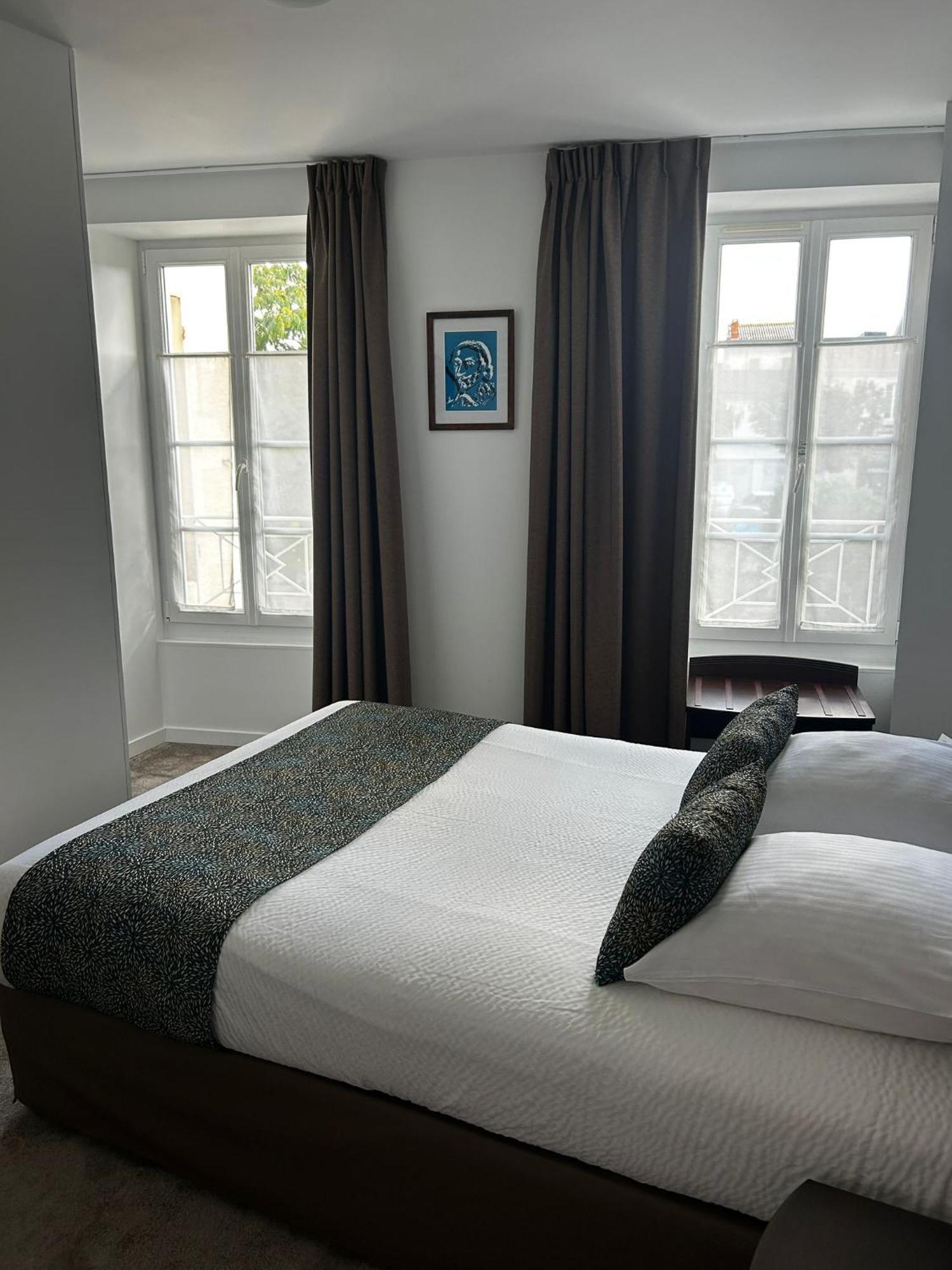 Logis Hotel Le Richelieu - Royan Atlantique Saujon Esterno foto